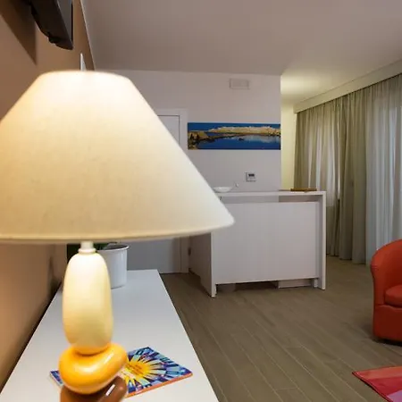 Couette-café Aria Di Mare 3*